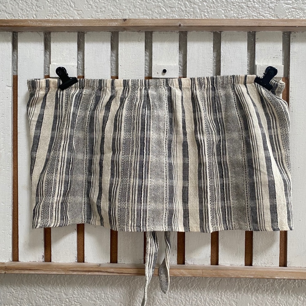 Back tie sleeveless top